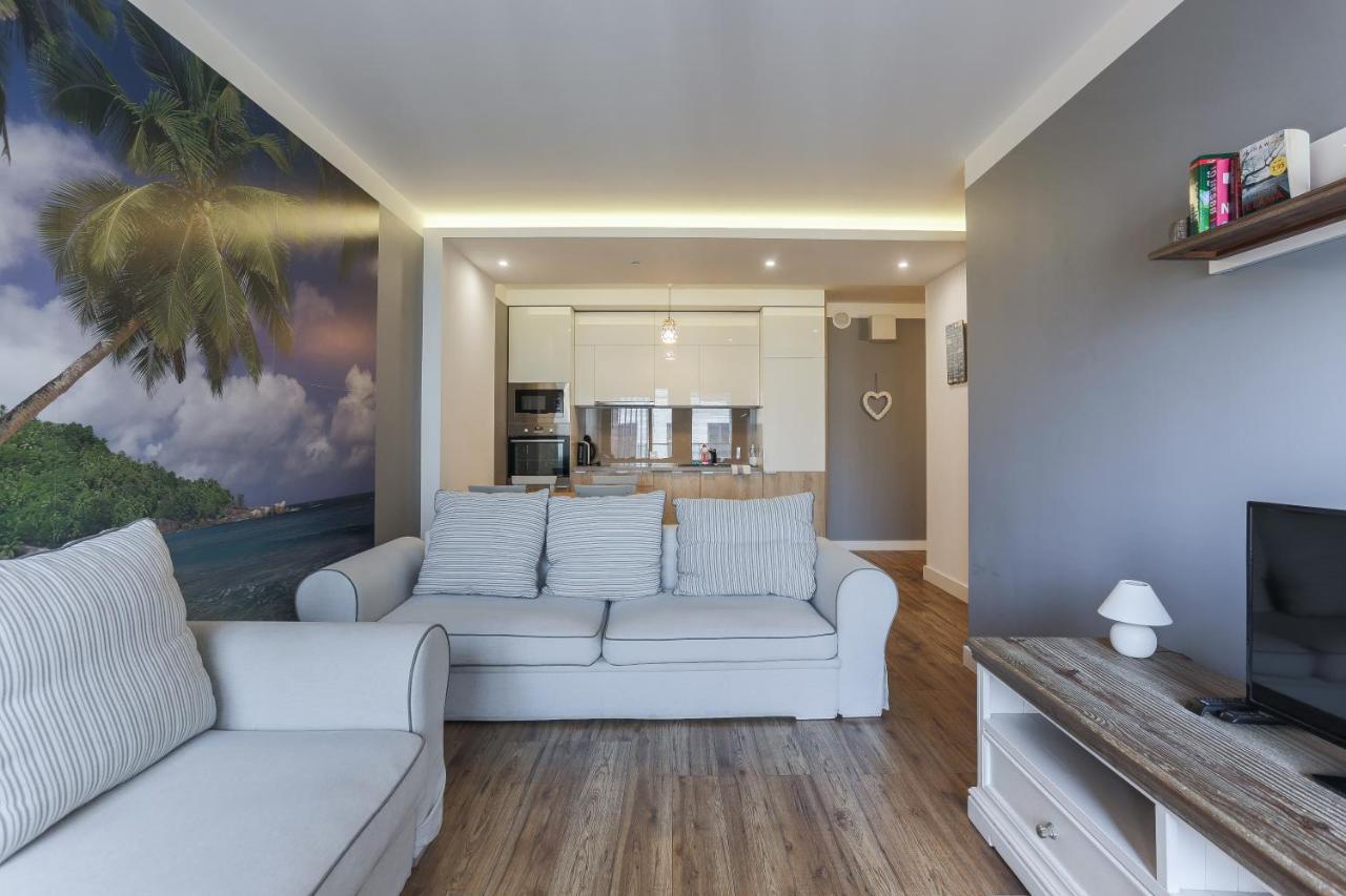 3-Rooms Apartment With Balcony By The Oldtown Γκντανσκ Εξωτερικό φωτογραφία