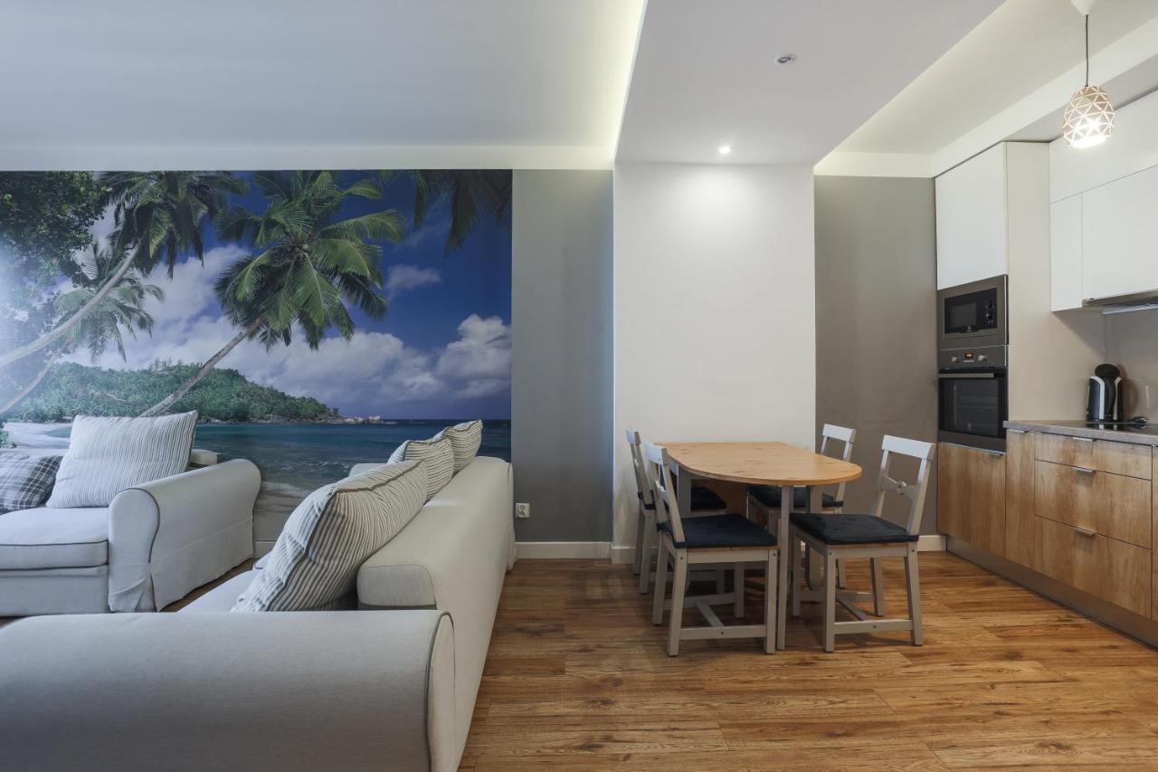 3-Rooms Apartment With Balcony By The Oldtown Γκντανσκ Εξωτερικό φωτογραφία